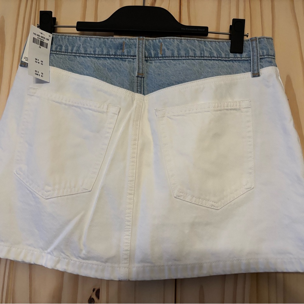 NWT Abercrombie & Fitch White and Blue Denim Mini High Rise Skirt size 8 - Picture 2 of 4